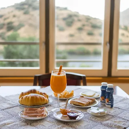 컨트리하우스 Olhares Do Douro *