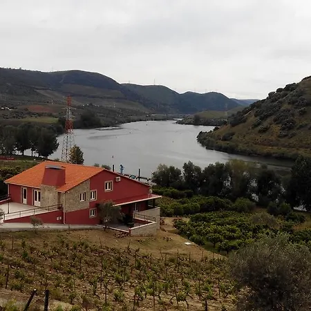 منزل ريفي Olhares Do Douro *
